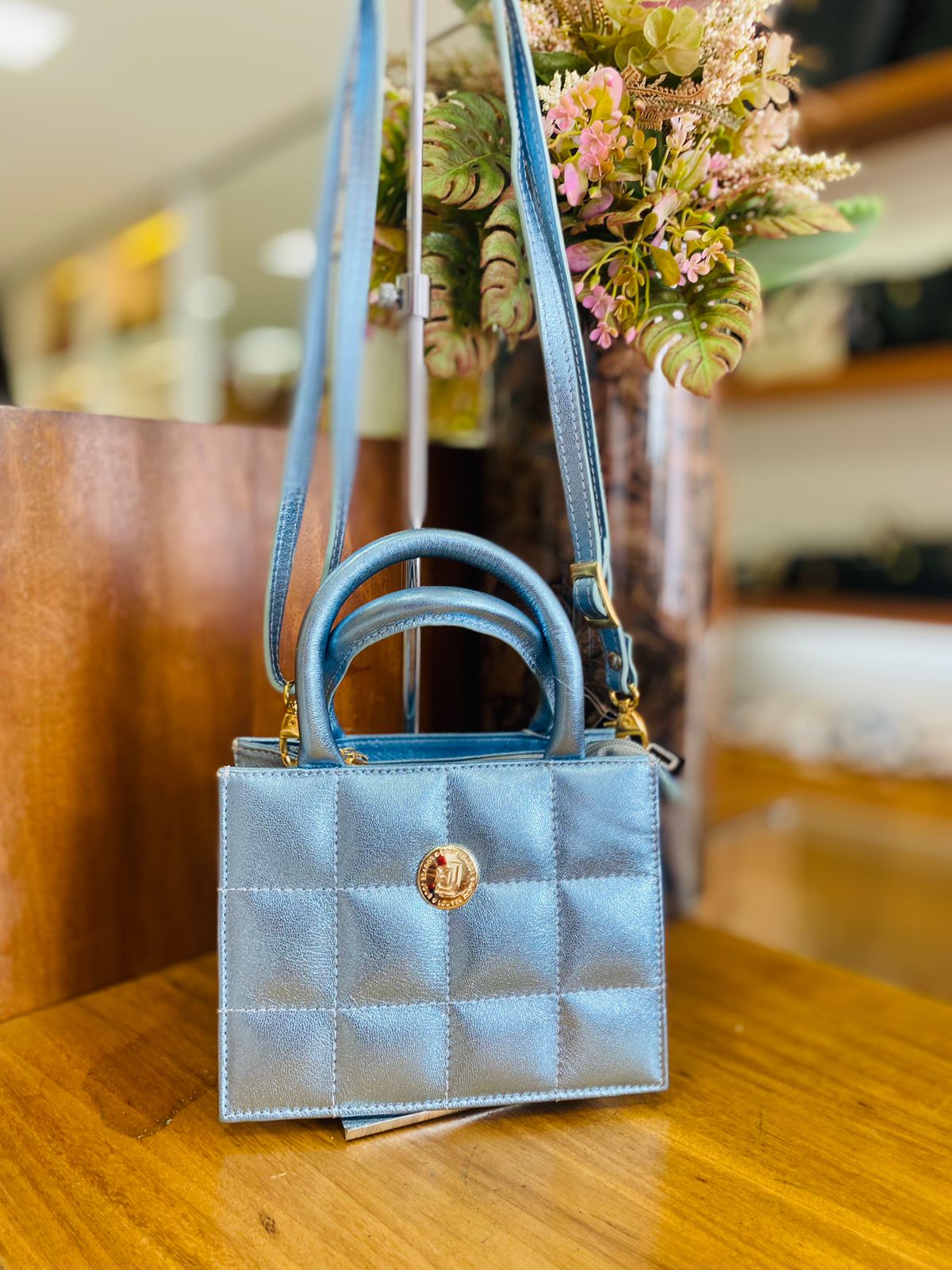 87c94925-a798-4f9c-96ec-38ade7e28d91 Bolsa Laguna - Imagem 1